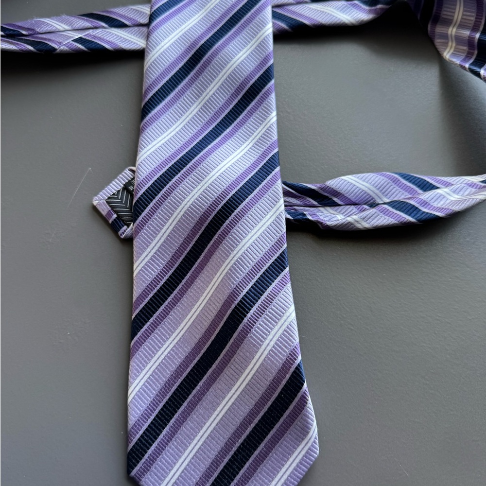Elegant Purple Striped Tie